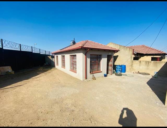 3 BEDROOM HOUSE FOR SALE IN KAALFONTEIN